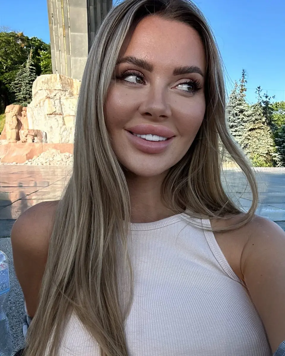 Apollinaria эскорт в городе Астана