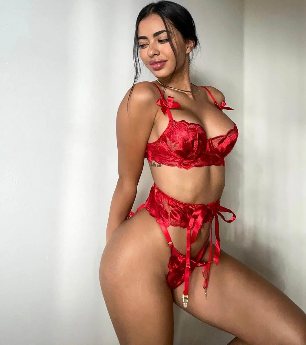 Кристи эскорт в городе Астана