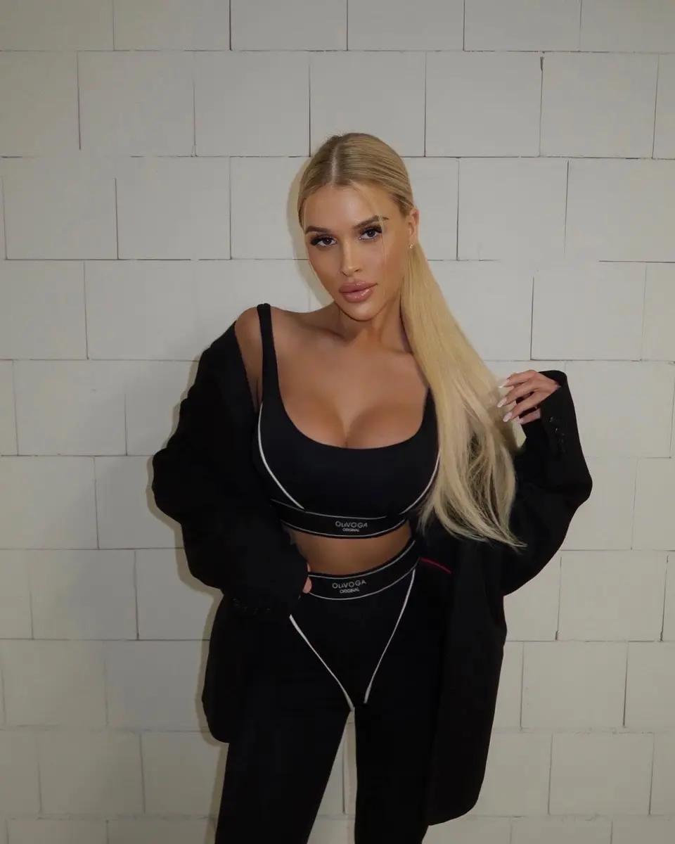 Гретта эскорт в городе Астана