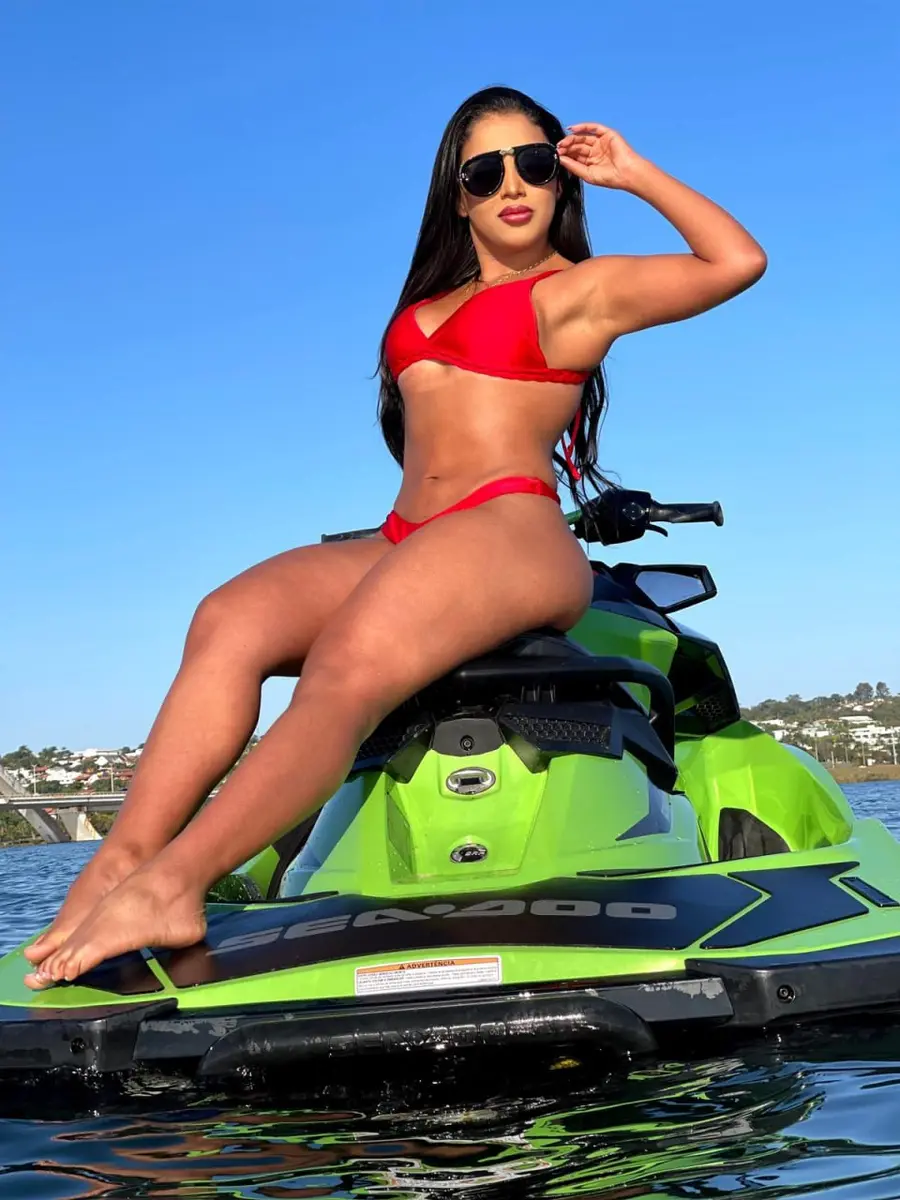 Kleo эскорт в городе Астана