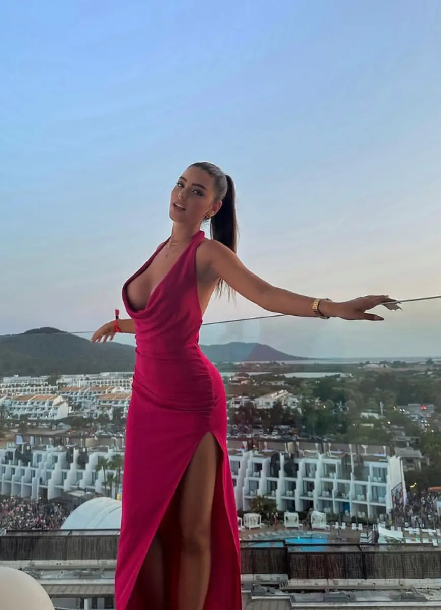 Розалин эскорт в городе Астана